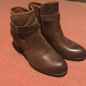 Brand New Born Boots